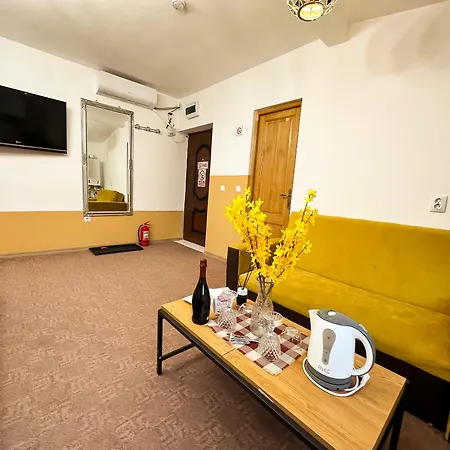 Golden Escape - Charming In Prime Location * Craiova