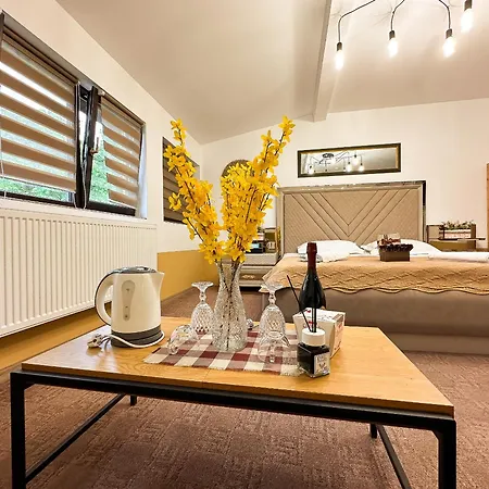 Apartament Golden Escape - Charming In Prime Location *