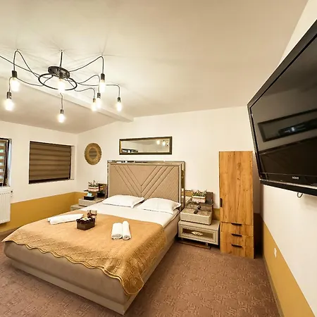 Golden Escape - Charming In Prime Location Apartament Craiova