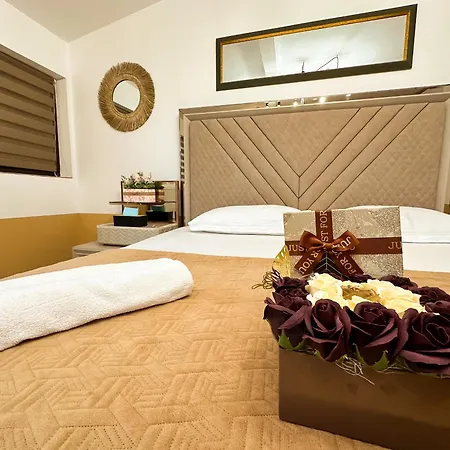 Golden Escape - Charming In Prime Location *